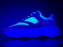 Load image into Gallery viewer, Yeezy Wave Runner 700 White